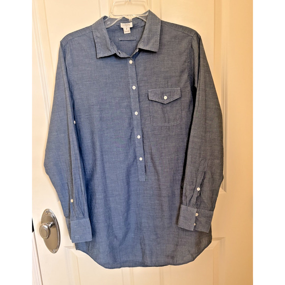 J.CREW Top Womens Medium Blue Chambray Cotton Half Button Popover Shirt Faded - Picture 1 of 5